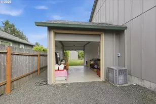 74 Sunday Dr, Creswell, OR 97426 - Photo 38