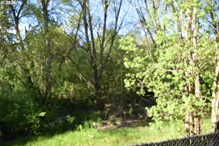 1381 NE Kinney St, Hillsboro, OR 97124 - Photo 28