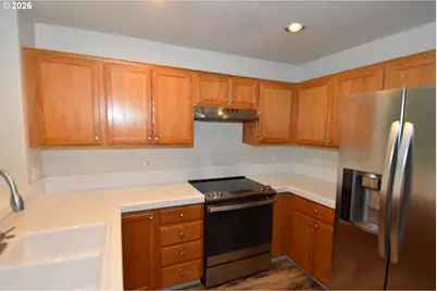 1381 NE Kinney St, Hillsboro, OR 97124 - Photo 8