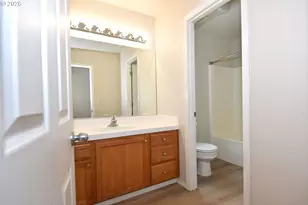 1381 NE Kinney St, Hillsboro, OR 97124 - Photo 18