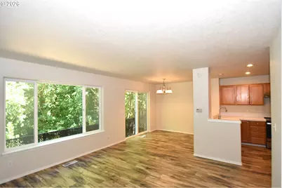 1381 NE Kinney St, Hillsboro, OR 97124 - Photo 6