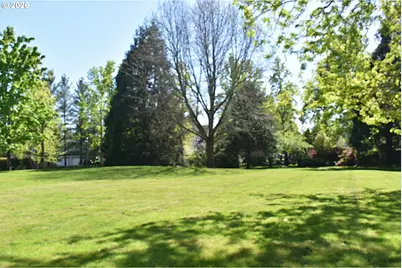 1381 NE Kinney St, Hillsboro, OR 97124 - Photo 32