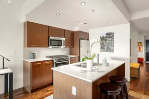 1310 NW Naito Parkway, Portland, OR 97209 - Photo 6