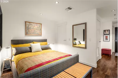 1310 NW Naito Pkwy #200, Portland, OR 97209 - Photo 10