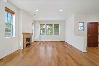 13562 SW Macbeth Dr, Portland, OR 97224 - Photo 4