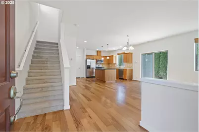 13562 SW Macbeth Dr, Portland, OR 97224 - Photo 2