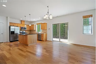 13562 SW Macbeth Dr, Portland, OR 97224 - Photo 8