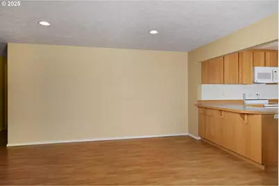 624 Staats Ave, Maupin, OR 97037 - Photo 6
