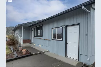 624 Staats Ave, Maupin, OR 97037 - Photo 16