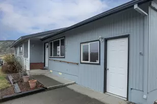 624 Staats Ave, Maupin, OR 97037 - Photo 16