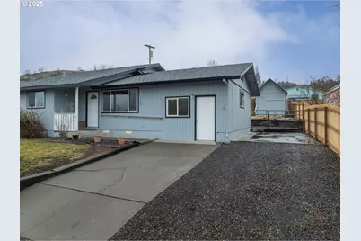 624 Staats Ave, Maupin, OR 97037 - Photo 18