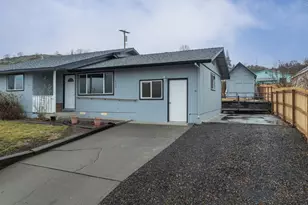 624 Staats Ave, Maupin, OR 97037 - Photo 18