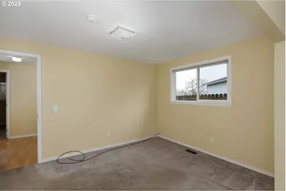 624 Staats Ave, Maupin, OR 97037 - Photo 12
