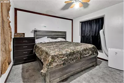 154 37th St, Springfield, OR 97478 - Photo 20