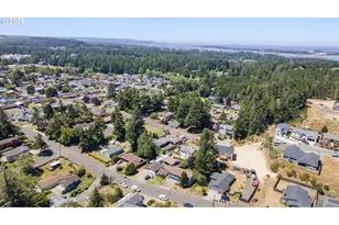 2230 Oak St, North Bend, OR 97459 - Photo 44