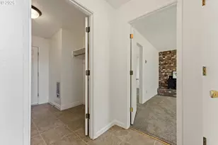 2230 Oak St, North Bend, OR 97459 - Photo 28