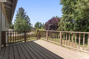 2230 Oak St, North Bend, OR 97459 - Photo 8