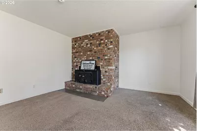 2230 Oak St, North Bend, OR 97459 - Photo 32