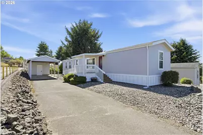 1240 Embarcadero Cir, Coos Bay, OR 97420 - Photo 1