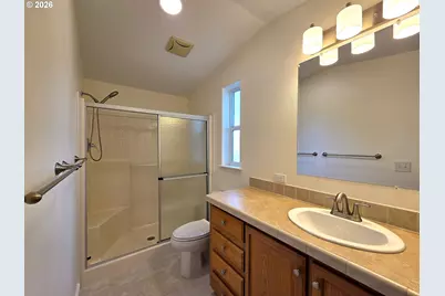 1240 Embarcadero Cir, Coos Bay, OR 97420 - Photo 6