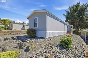 1240 Embarcadero Cir, Coos Bay, OR 97420 - Photo 20