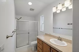 1240 Embarcadero Cir, Coos Bay, OR 97420 - Photo 8