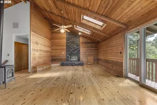 1839 SW Collins Ct, Portland, OR 97219 - Photo 6