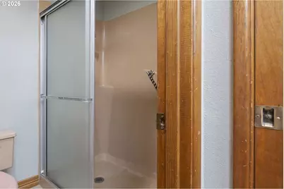 1839 SW Collins Ct, Portland, OR 97219 - Photo 22