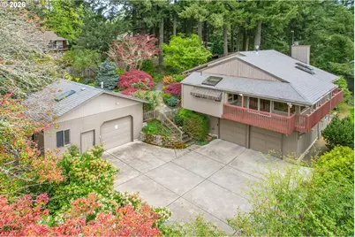 1839 SW Collins Ct, Portland, OR 97219 - Photo 1