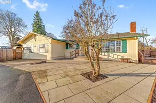 624 S 12th St, Saint Helens, OR 97051 - Photo 2