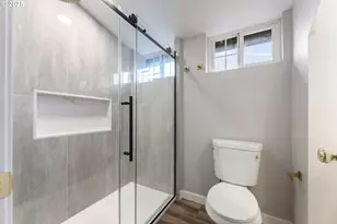 8767 N Peninsular Ave, Portland, OR 97217 - Photo 18