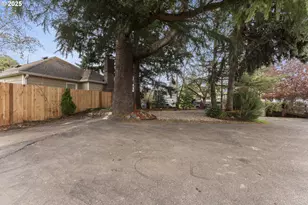 8767 N Peninsular Ave, Portland, OR 97217 - Photo 30