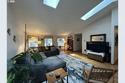 3960 Munsel Creek Dr, Florence, OR 97439 - Photo 2