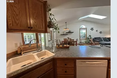 3960 Munsel Creek Dr, Florence, OR 97439 - Photo 6