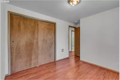 2454 NW 4th Ave, Hillsboro, OR 97124 - Photo 16