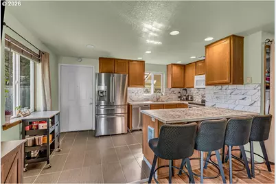 2454 NW 4th Ave, Hillsboro, OR 97124 - Photo 24