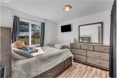 2454 NW 4th Ave, Hillsboro, OR 97124 - Photo 32