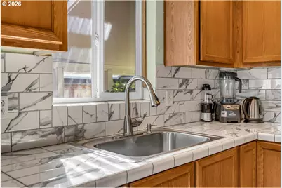 2454 NW 4th Ave, Hillsboro, OR 97124 - Photo 26