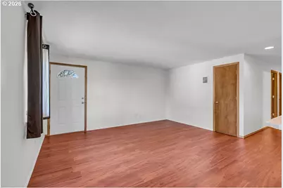 2454 NW 4th Ave, Hillsboro, OR 97124 - Photo 6