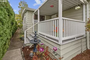 1199 N Terry St, Eugene, OR 97402 - Photo 2