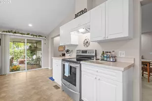 1199 N Terry St, Eugene, OR 97402 - Photo 8