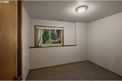 6894 Prospect Ridge Rd S, Salem, OR 97306 - Photo 36