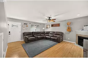 408 Sunset Ct, Amity, OR 97101 - Photo 4