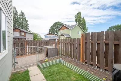 408 Sunset Ct, Amity, OR 97101 - Photo 32