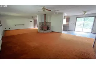 10082 Lone Pine Ln, Myrtle Point, OR 97458 - Photo 10