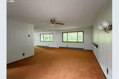 10082 Lone Pine Ln, Myrtle Point, OR 97458 - Photo 12
