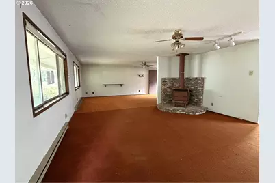 10082 Lone Pine Ln, Myrtle Point, OR 97458 - Photo 10