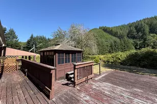 10082 Lone Pine Ln, Myrtle Point, OR 97458 - Photo 30