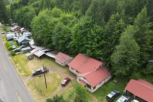 39688 Row River Rd, Dorena, OR 97434 - Photo 2