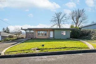 1993 Linnell Ave, Roseburg, OR 97471 - Photo 1
